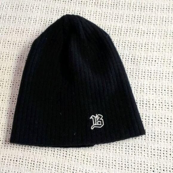 Bula‎ Black Embroidered Logo "B" Ski Beanie Hat - Picture 1 of 6